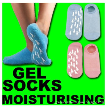 Moisturizing Vitamin Oil Infused Gel SPA Chenille Heel Socks